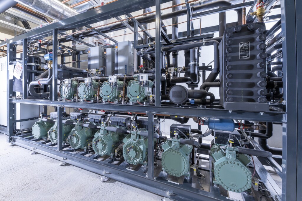 Die Hauser-Kälteanlage sorgt auch in der Fleischverarbeitung für eine besonders gleichmäßige Kühlung. © Hauser