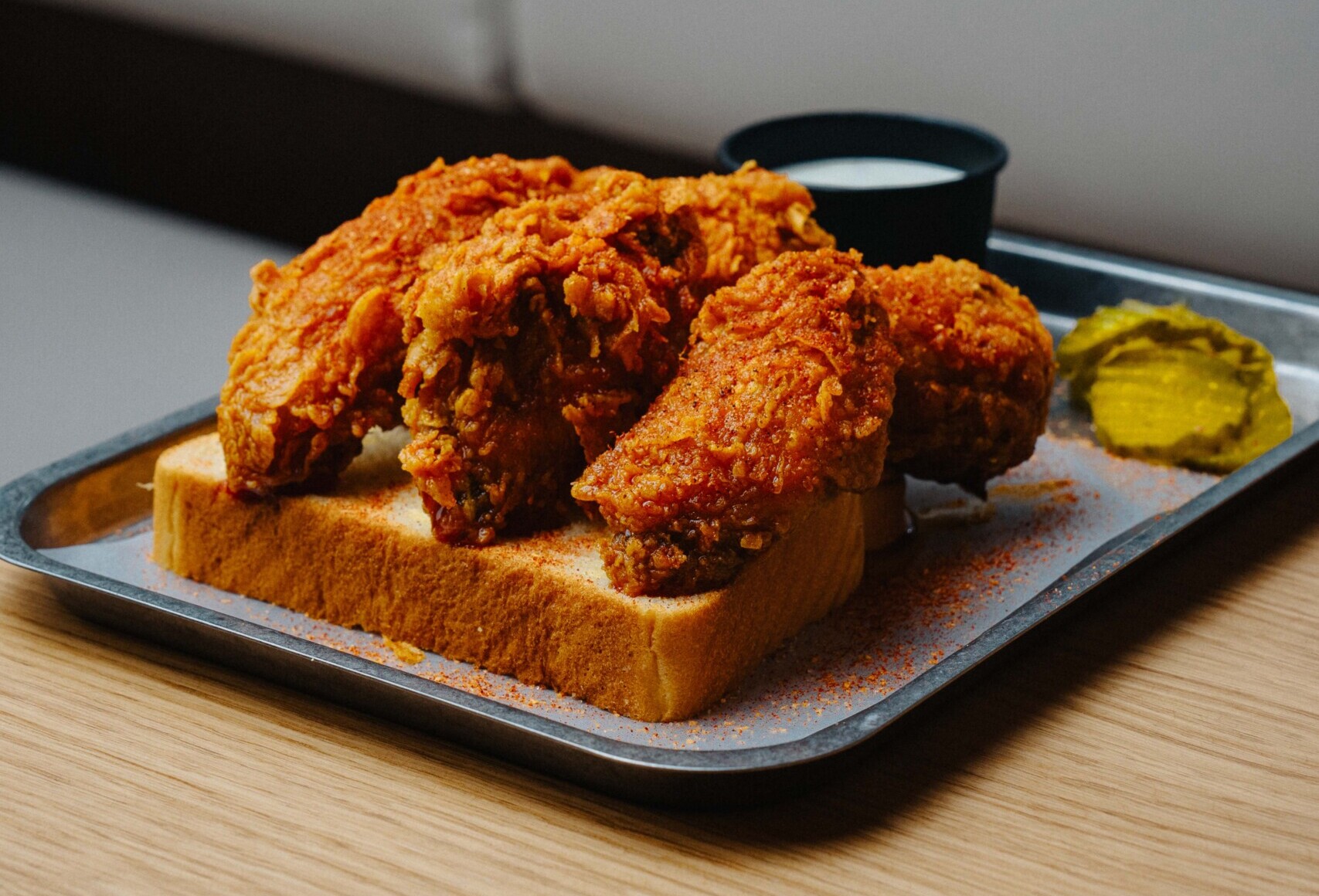 Chickz eröffnet in Wien: Globaler Food-Trend trifft auf österreichisches Hühnerfleisch