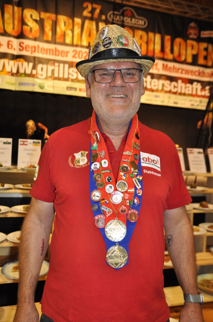 Ein zufriedener ABA-Präsident: Bernhard Steinhauer bei den Grill- und BBQ-Meister schaften im steirischen Kaindorf..© HaRo