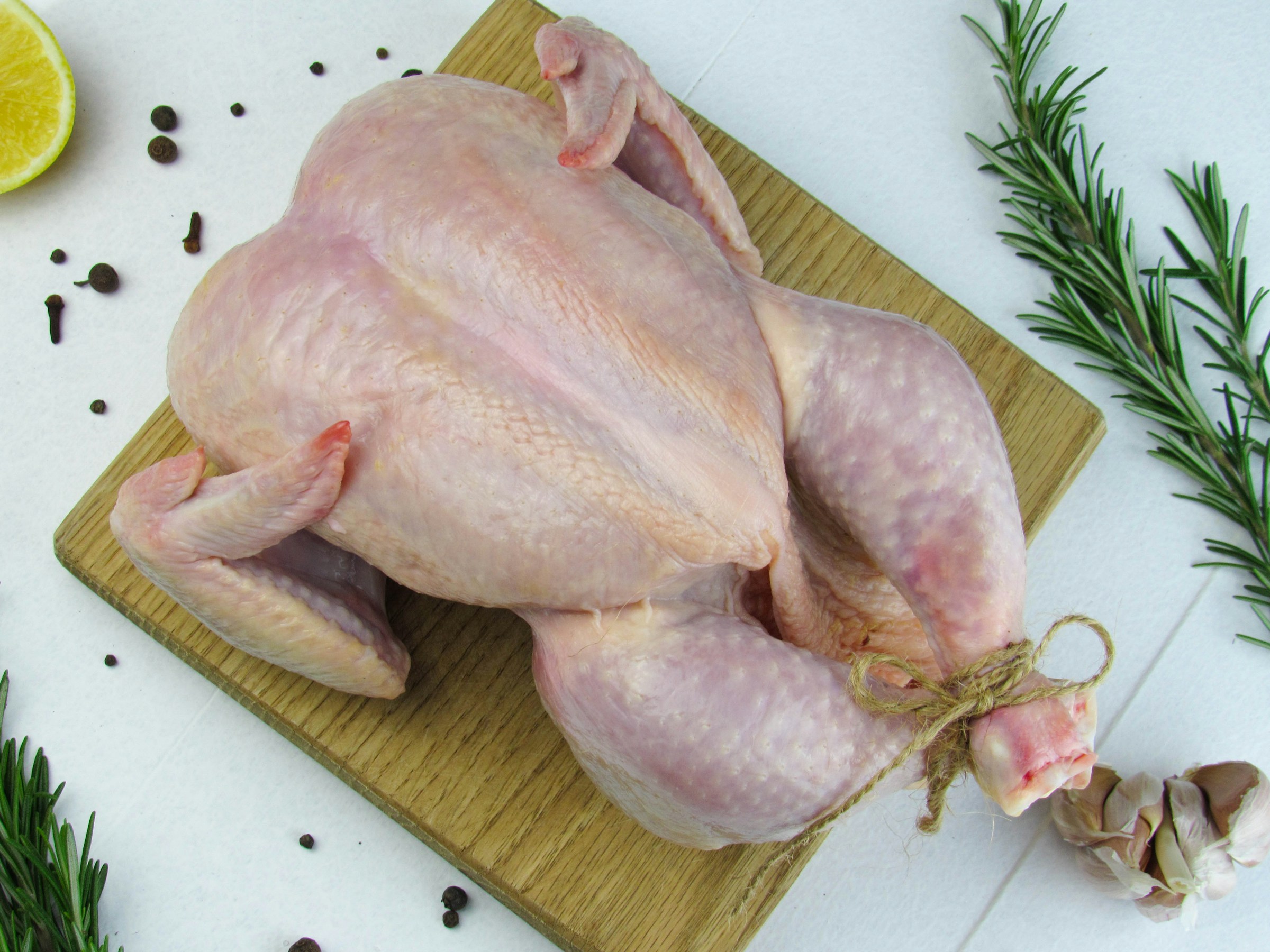 Geflügelmarkt Österreich: Mehr Hühner verkauft, Schlachthofpreise geben nach